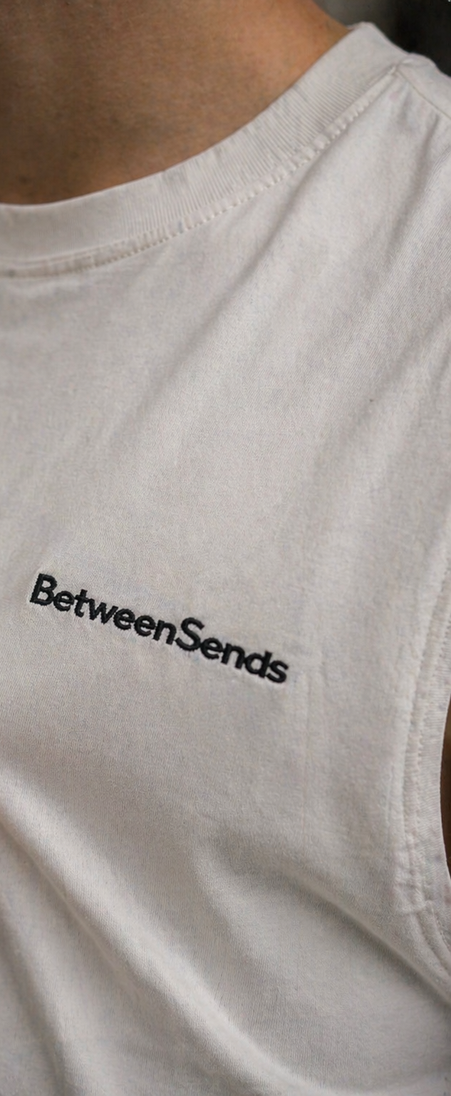 Warm-Up Sleeveless Tee chest logo detail photo