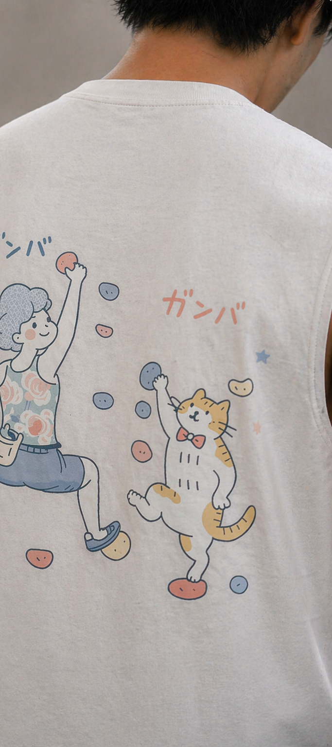 Warm-Up Sleeveless Tee back graphic detail photo